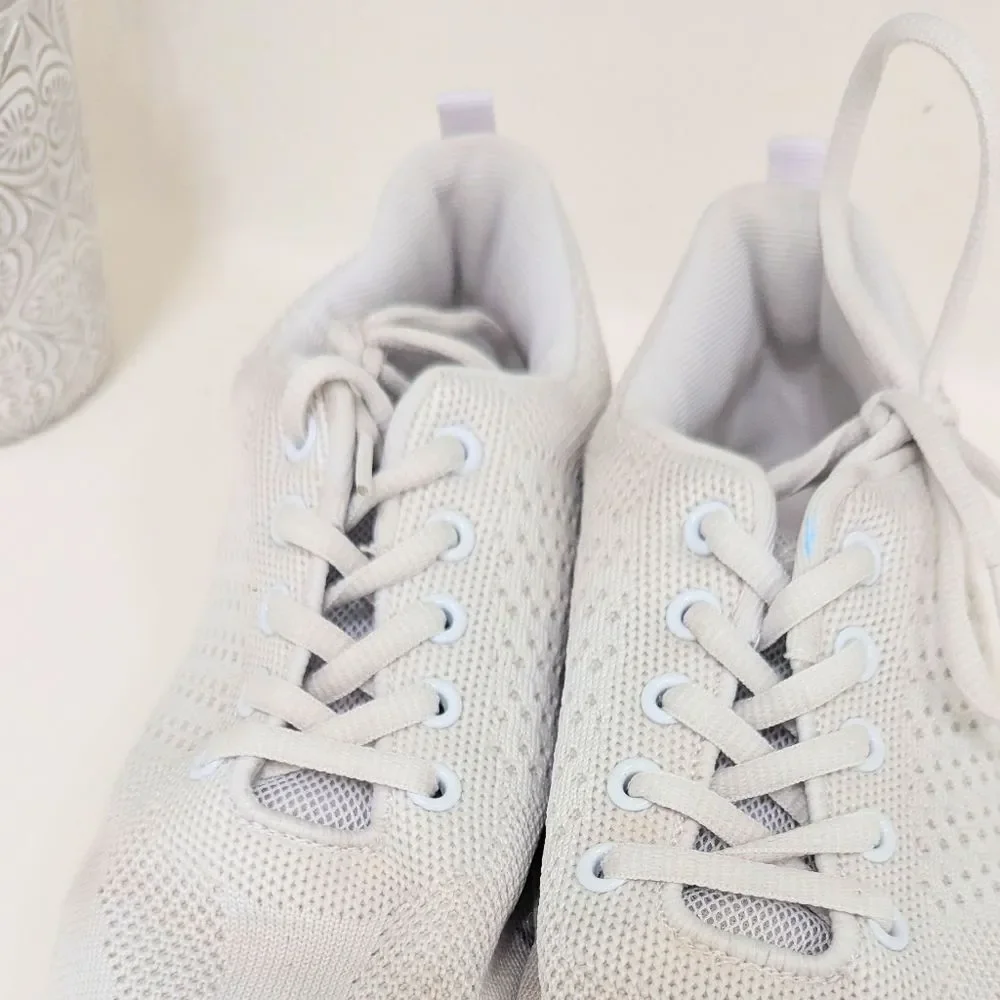 Cheerleading Sneakers White Girls/ Women's 6 Used Cheercore Fitness Practice